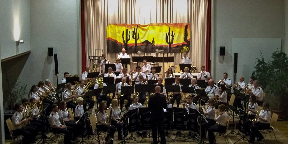 MZ | Wild West In Concert