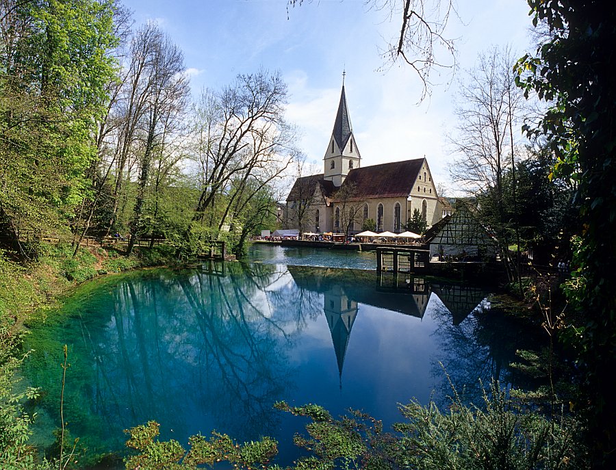 Bildquelle: https://commons.wikimedia.org/wiki/File:BlautopfKloster.jpg | Urheber: Florian Schott