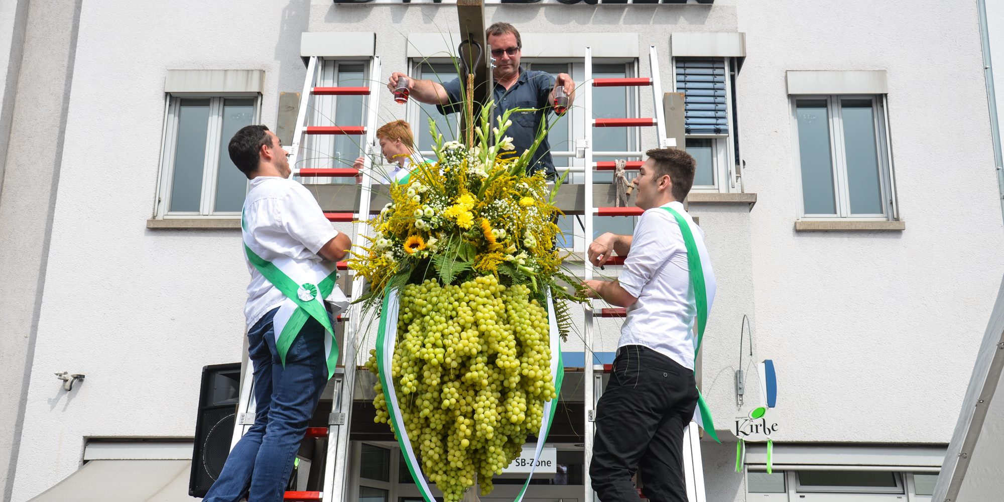 Wangener Kirbe – Trauben auftanzen