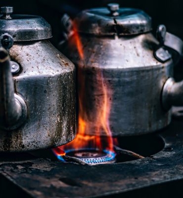 Teapots Bildquelle: https://pixabay.com/de/teekannen-t%C3%B6pfe-herd-flamme-1858601/ | Fotograf: https://pixabay.com/de/users/12019-12019/