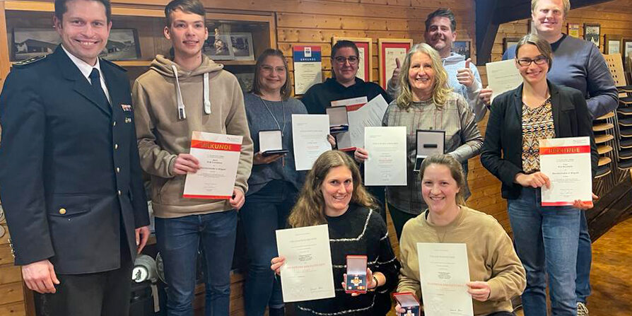 Jubilare mit Dr. Markus Hauser